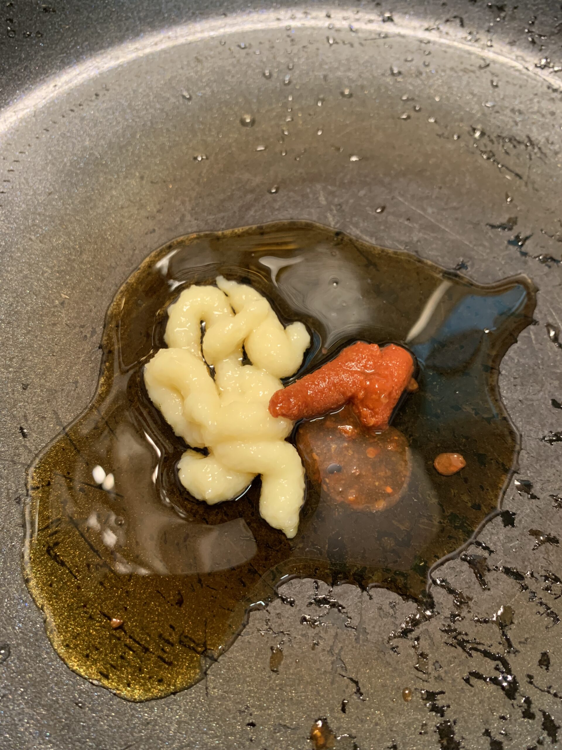 ニンニクと豆板醤炒め